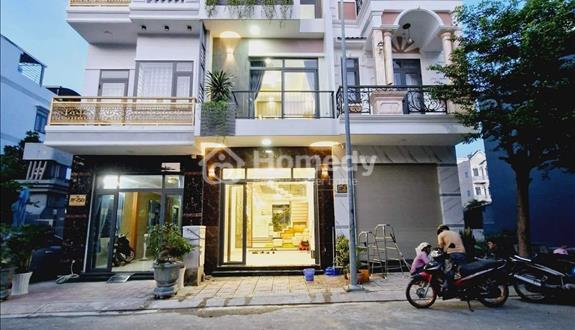 Nhà riêng tại khu dân cư bán giá có thương lượng, đầy đủ nội thất mới xây xong có công viên sau nhà - Ảnh 1