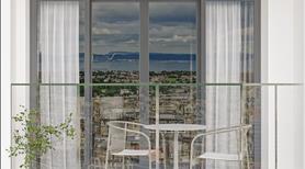 Căn 2PN the Opera residence tầng cao view công viên ,sông và Q1 full nội thất cao cấp chỉ 14,9 tỷ - Ảnh 2