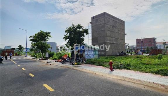 Bán đất gần KDC Lavila, Nhà Bè giá tốt chỉ nhỉnh hơn hai tỷ một nền sổ sẵn công chứng ngay - Ảnh 1