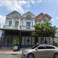 Cô chủ  định cư nước ngoài cần bán gấp căn nhà bình chánh 800 triệu DT 100m  sổ hồng riêng