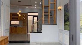 Bán nhà 2 lầu, 3pn, 3 toilet, 1 sân phơi, giá 1,880 tỷ, Quận BT - Ảnh 2