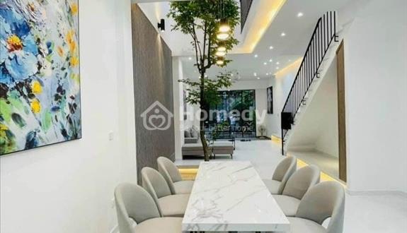 Lh Đông 0799218176 Về quê bán nhà Thích Quảng Đức 68m2, 910triệu, ngay UBND P5, hẻm thông - Ảnh 1