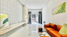 Chuyển về quê ở bán gấp nhà Phan Đình Phùng-Phú Nhuận 70m2 giá 945 triệu,HXH,SHR,Liên hệ 0798966414 - Ảnh 2