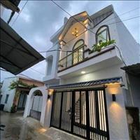 bán nhà 2 tầng , cách biển 200m , . nguyễn chánh 