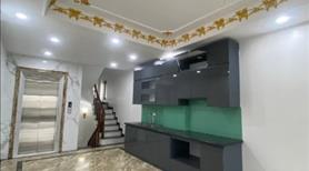 Nhà cạnh KĐT Việt Hưng, Vinhomes một bước chân ra phố, có thang máy - Ảnh 2