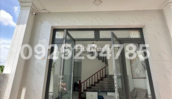 Cần bán GẤP căn nhà mới xây xong khách mua tặng full nội thất hỗ trợ trả góp hằng tháng - Ảnh 1