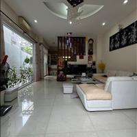 Sốc căn nhà giá cực hời chỉ 950tr 60m2 ở đường Nguyễn Tiểu La Quận 10, hẻm lớn Shr 