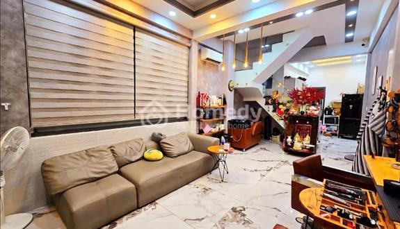 Bán căn nhà giá hạt dẻ 949tr 55m2 ở đường Đỗ Xuân Hợp quận 9, Shr, hẻm ô tô thông đường - Ảnh 1