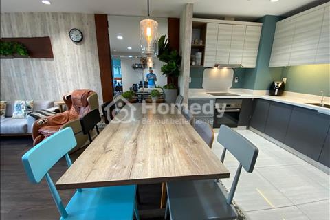 Chính chủ cần bán gấp CH Central Plaza 65m2, 2PN, 2WC, NT đẹp, sổ hồng lâu dài.  Giá bán: 3.7 tỷ TL