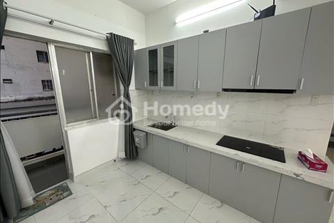 Gia đình bán căn hộ Nguyễn Ngọc Phương 68m2, 2pn, 2wc, căn góc, sổ hồng lâu dài. Giá bán: 3.5 tỷ TL
