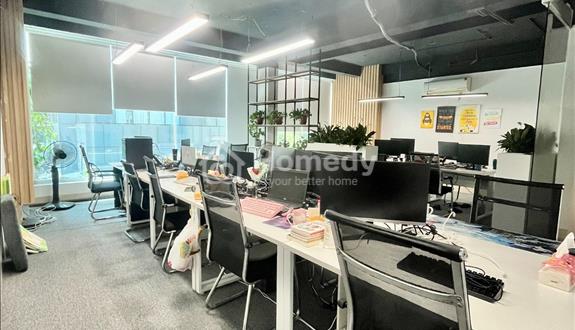 Cho thuê văn phòng tại Văn Quán, diện tích 100 m2/tầng, có sẵn bàn ghế tiện dùng, giá rẻ - Ảnh 1