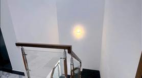 Cần bán ngay và liền căn nhà ở Tô Hiến Thành Quận 10 giá rẻ Dt 50m2 giá 950 triệu, Shr - Ảnh 2