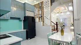 Bán gấp căn nhà ở Phạm Văn Hai, Tân Bình 60m2 giá rẻ như cho 1tỷ045tr, shr đầy đủ, hẻm lớn - Ảnh 4