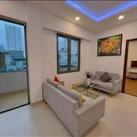 Căn hộ dịch vụ 1 phòng ngủ 2 ban công 60m2 full nội thất thang máy gần Phố Đi Bộ, Phố Bùi Viện 