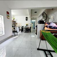 Chủ cần bán nhà riêng 126m2 - giá chỉ 4.8 tỉ - 2 tầng - ô tô đậu trước nhà