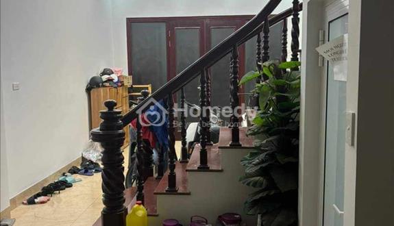 Cho thuê nhà Trần Quốc Hoàn,45m2,có 8pn,ngay ĐH Quốc Gia,ưu tiên ở nhóm,VP,TTDH - Ảnh 1