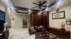 Bán biệt thự cao cấp phố Đội Cấn, 235m x 3, ô tô đỗ sát nhà giá 50,5 tỷ - Ảnh 2