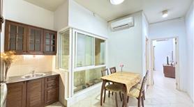 Căn Hộ Dịch Vụ FULL NT Ngay trung tâm Q.3, Thuận Tiện Di Chuyển, Gần Đh UEH, ĐH Mở, ĐH Sài Gòn - Ảnh 2