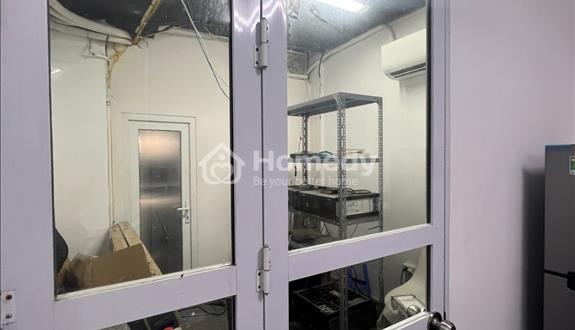 Duy tân Cầu Giấy cho thuê diện tích 500m2 ko cắt giá chỉ 200k/m2 bàn giao trần sàn điều hòa - Ảnh 1