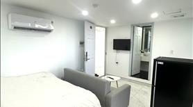 Trống lại căn hộ Sang Xịn Mịn - Ban công lớn - tại Nguyễn Thông, Quận 3   - Ảnh 2
