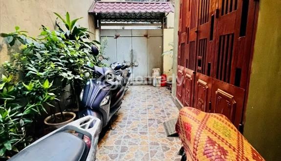 Bán nhà cực kì hấp dẫn, 5 tầng tại đường Láng, Đống Đa, Diện tích 50/78m2 x MT 5.6m. Giá 10.7 Tỷ.  - Ảnh 1