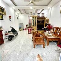 Gom tiền cho con bán nhà Huỳnh Tấn Phát q7, gần TT TDTT 900tr/62m2 , LH thịnh 0795684864