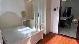 Kẹt tiền quá bán gấp nhà 2lau,45m,Nguyễn Van Đậu,Bthanh - Ảnh 2