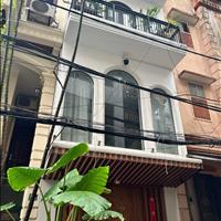 Nhà đẹp 8 tầng thang máy - giá 15,3 ty