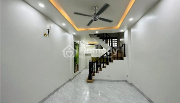 Anh trai em cần bán căn nhà tại Cầu Giấy nhà mới 80% - Ảnh 1