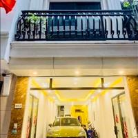 Ngáo  Gía Ở Huỳnh Thúc Kháng 48/52M2 - 7 Tầng Thang Máy  - Có GARA trong nhà !!!