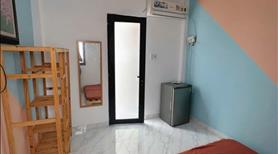 Chỉ hơn 3 tỷ có nhà 4 tầng sân thượng, đang cho thuê 12tr/th, 4 phòng ngủ, hẻm xe hơi thông. - Ảnh 3