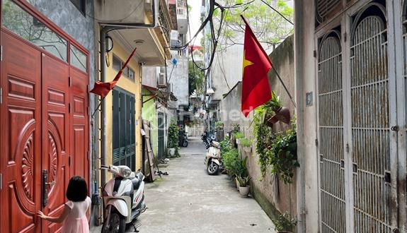 Cho thuê nhà nguyên căn 4,5 tầng MB 33m2 trong ngõ ở Phường Thanh Trì, Quận Hoàng Mai, Hà Nội - Ảnh 1