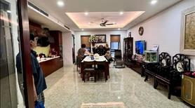 Bán nhà Phố Hào Nam ,Trung tâm Đống Đa, Một nhà ra phố, Mặt tiền khủng , Ô tô kinh doanh. - Ảnh 3