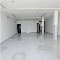 Nhà 4 tầng trống suốt mới cứng có thang máy gần chợ Bắc Mỹ An