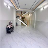 Nhà đẹp hẻm xe hơi tới nhà, dọn ở ngay, Sổ hồng riêng 