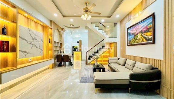 Nhà đẹp 1 trệt 2 lầu Đường số 18, Thủ Đức. DT: 56m2. Giá: 2 Tỷ 150. Nhà có sổ riêng, hẻm ô tô 5m  - Ảnh 1