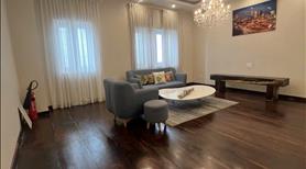 Cần bán căn nhà 1 trệt 2 lầu 1 tum nằm trục chính đường số 2, thông ra Võ Chí Công KDC Khang An Q9  - Ảnh 2