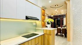 Nhà đẹp 1 trệt 2 lầu Đường số 18, Thủ Đức. DT: 56m2. Giá: 2 Tỷ 150. Nhà có sổ riêng, hẻm ô tô 5m  - Ảnh 3