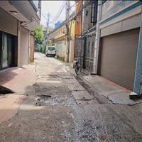 Bán nhà -  e cần bán gấp căn nhà hbt, dt70 m,4t, mt4.5, sổ vuông vắn,ngõ thông, 70m ra mp kim ngưu