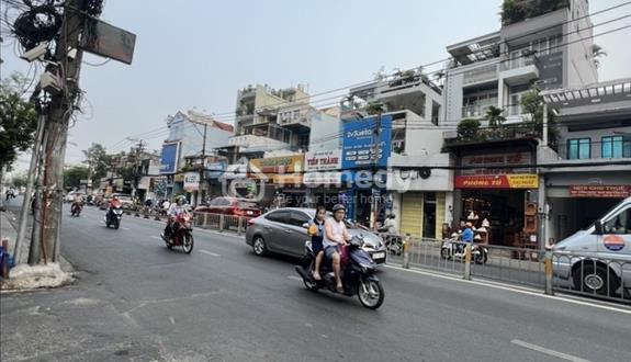 Nhà Ngộp MT Trường Chinh Phường 12 Tân Bình ( 4.5x18) 6 Tầng Giá 16,5 Tỷ - Ảnh 1