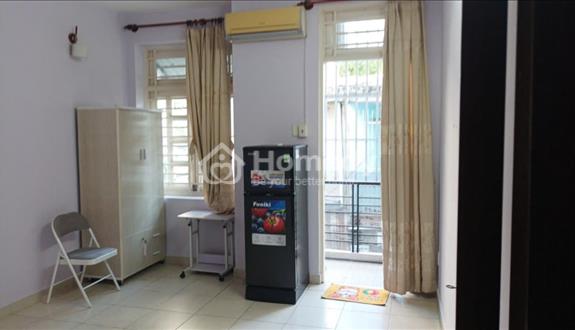 Phòng ban công 4,7tr . Đầu tháng 10, gần nhiều trường ĐH - Ảnh 1