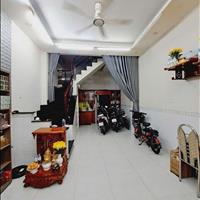 Bán gấp nhà 1 xẹc đường Tân Hương, 3 tấm mới và ở ngay. Hơn 4 tỷ