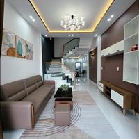 Bán nhà ngay Nguyễn Du, Gò Vấp. DT: 55m2. Bao Sổ 2 Tỷ 490. Dân cư đông , tiện mua ở hoặc kinh doanh