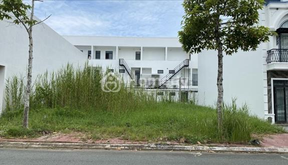 Bán gấp lô đất mặt tiền Phùng Hưng nối dài, kế bên sân bay Long Thành 3,5 km, khu dân cư đông đúc. - Ảnh 1