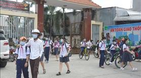  Kẹt tiền bán gấp 300m2 đất thổ cư, ngay KCN, chợ dân đông. Giá 240tr - Ảnh 2