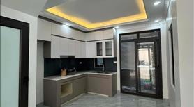 Cc can bán nhà ở 38m2 x 5 tầng, ngõ Triều Khúc chỉ nhỉnh 5 tỷ siêu đẹp - Ảnh 2