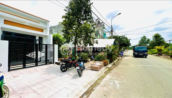 🏡  Nhà cấp 4 lavender Thạnh Phú nay duy nhất còn 1 căn. Giá 1ty hơn - Ảnh 1