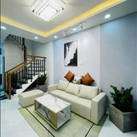 Cô Năm cần bán gấp căn nhà để sang Úc định cư. Nhà  đường Nghĩa Thục, Phường 5, Quận 5. 0363142724
