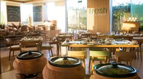 Cho thuê căn góc 2PN, tầng cao từ 14-20 Fusion Suite Đà Nẵng,View trực diện biển và bán đảo Sơn Trà - Ảnh 13