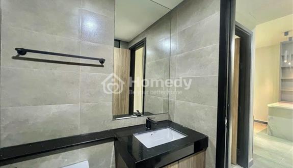1PN trong bán đảo trung tâm, 68m2, cực thoáng, sinh lời 4,1% năm, vị trí trung tâm, hiếm, đã decor. - Ảnh 1